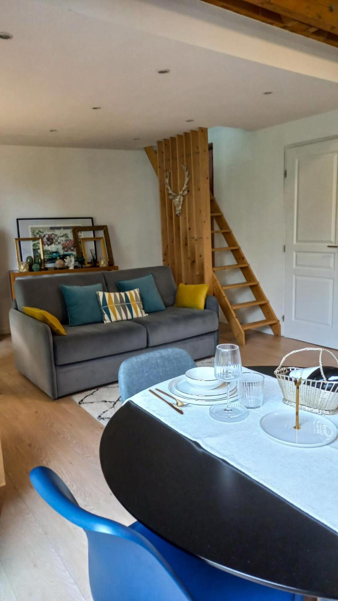 Duplex Le Colombier - Beautiful Charming Home Маньи-ле-Онгр Экстерьер фото